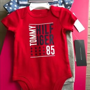 Tommy Hilfiger onesie set with sweats 0-3 months